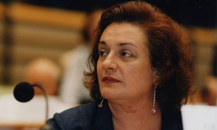 Αποχαιρετισμός  στη  Μαριέττα  Γιαννάκου.